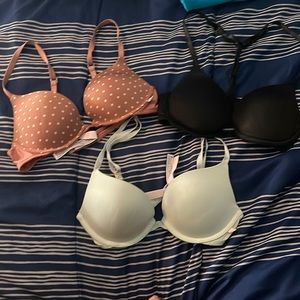 Victoria secret bra 32B